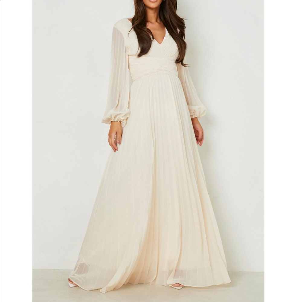 Boohoo Pleated Maxi Dress Ivory